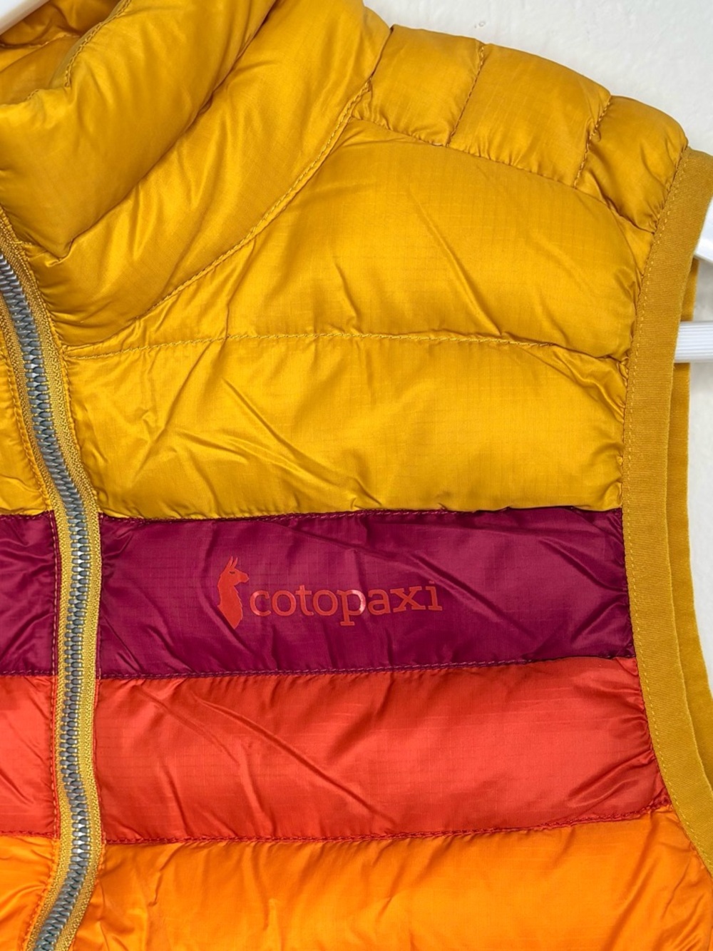 Cotopaxi Fuego Down Vest Size XS Amber Colorblock Puffer Gorpcore Outdoor - Picture 3 of 13